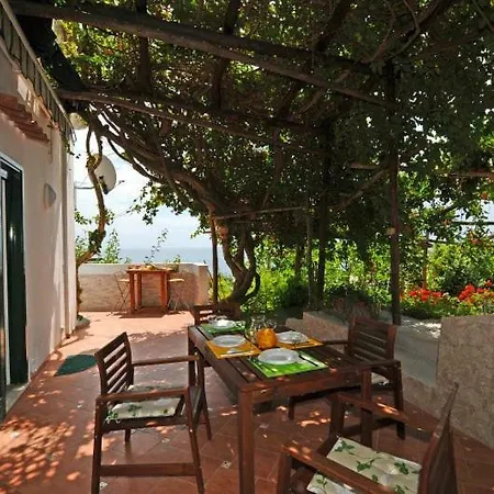 Casa Emi 아파트