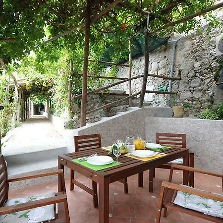 Casa Emi 아파트